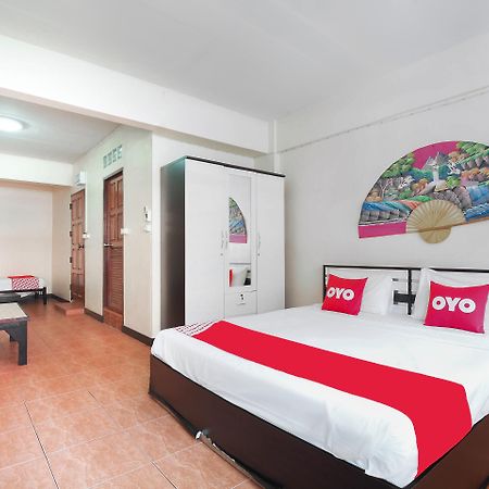 Oyo 963 Sunshine Guesthouse Pattaya Exterior foto