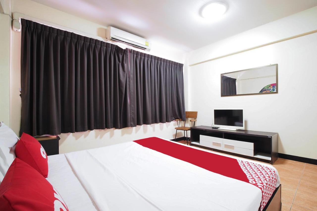 Oyo 963 Sunshine Guesthouse Pattaya Exterior foto