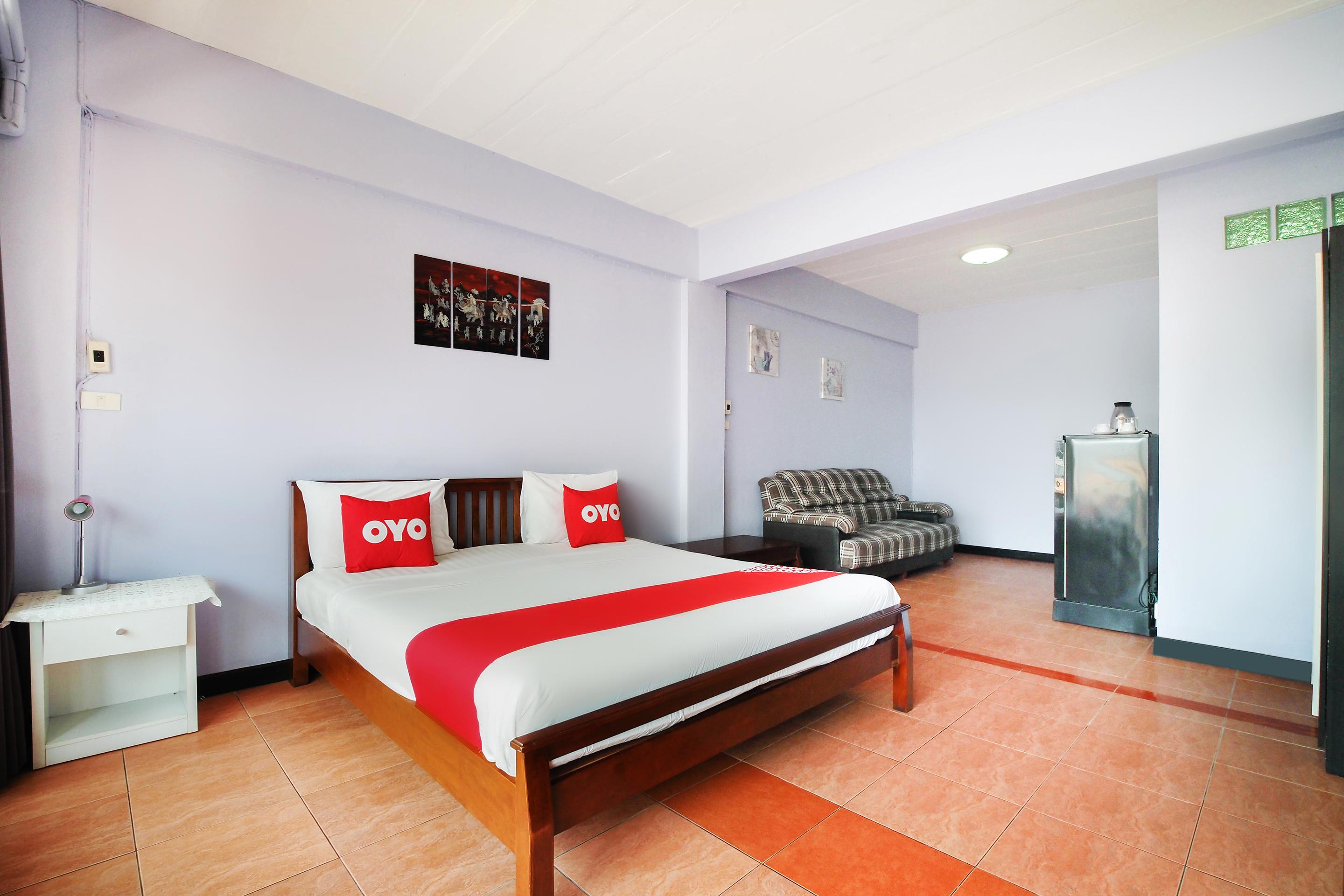 Oyo 963 Sunshine Guesthouse Pattaya Exterior foto