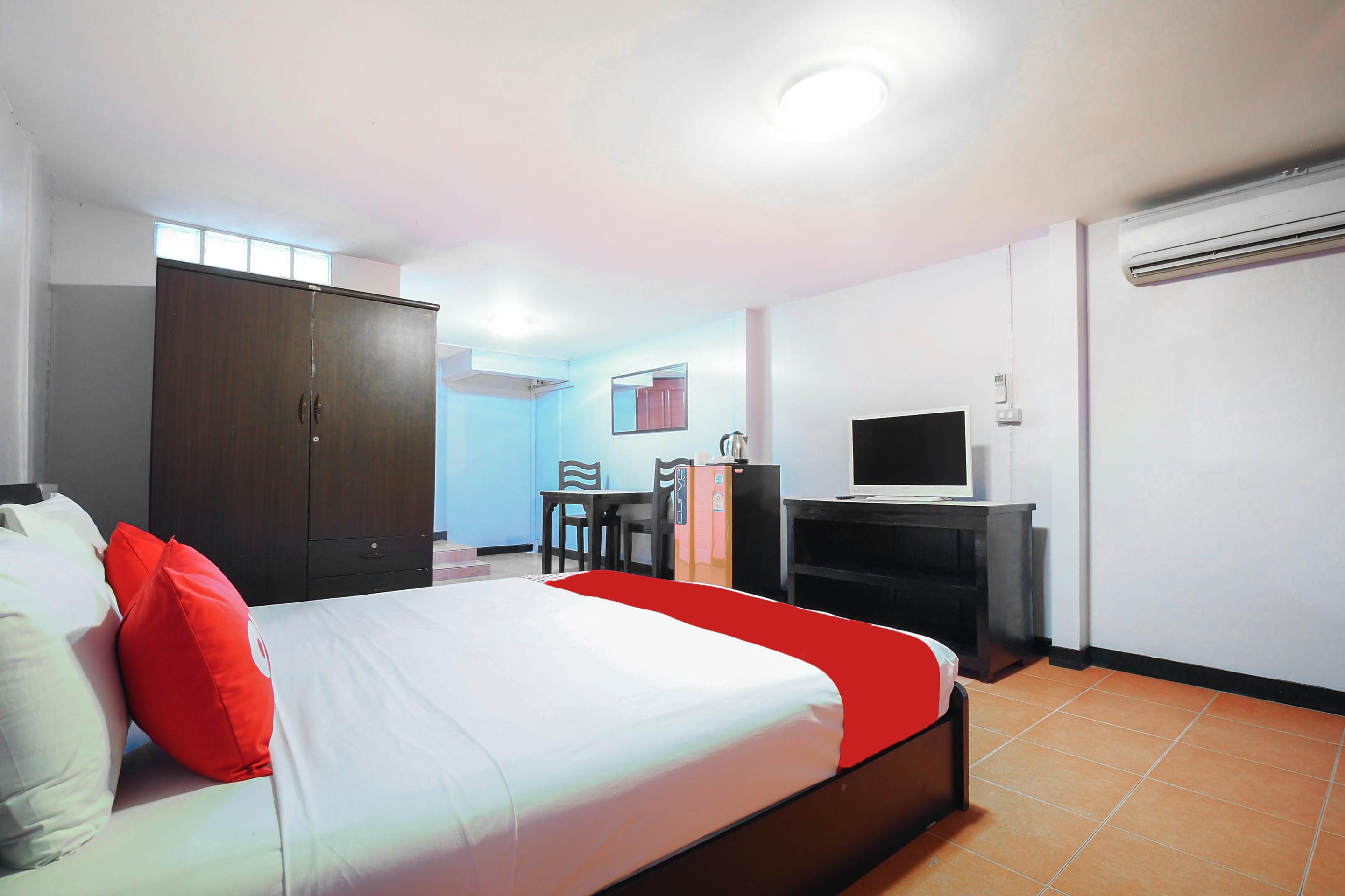 Oyo 963 Sunshine Guesthouse Pattaya Exterior foto