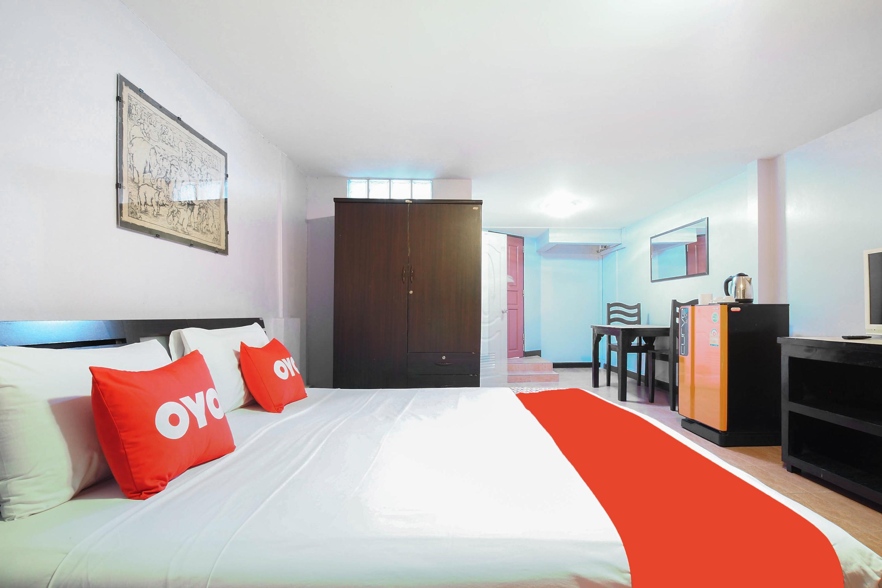 Oyo 963 Sunshine Guesthouse Pattaya Exterior foto