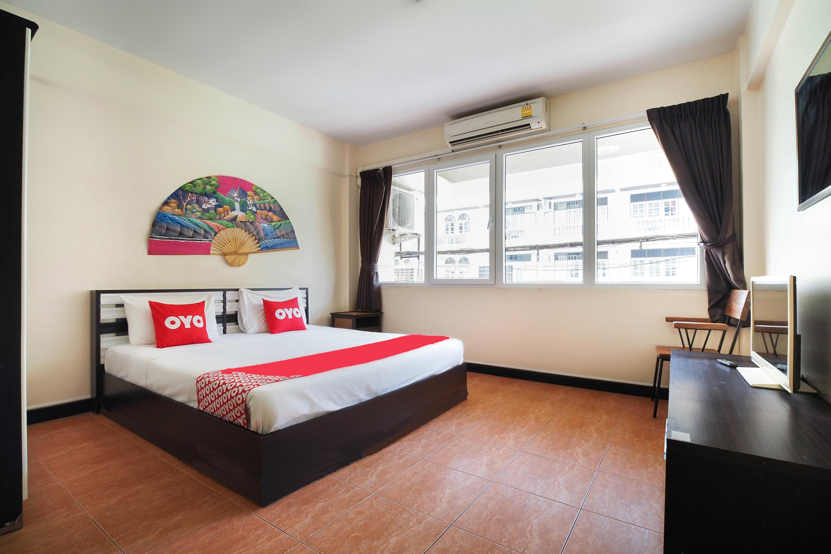 Oyo 963 Sunshine Guesthouse Pattaya Exterior foto