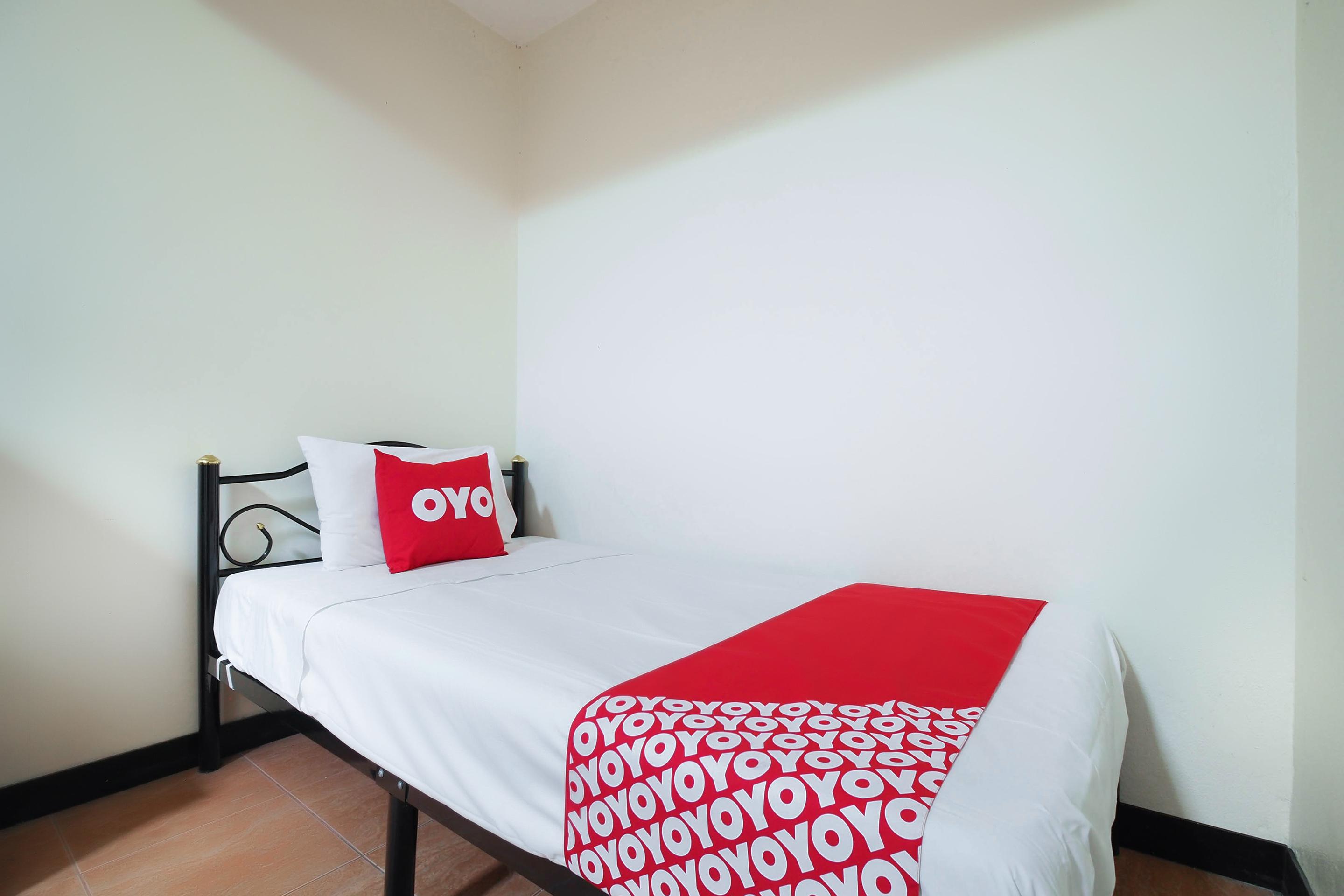 Oyo 963 Sunshine Guesthouse Pattaya Exterior foto