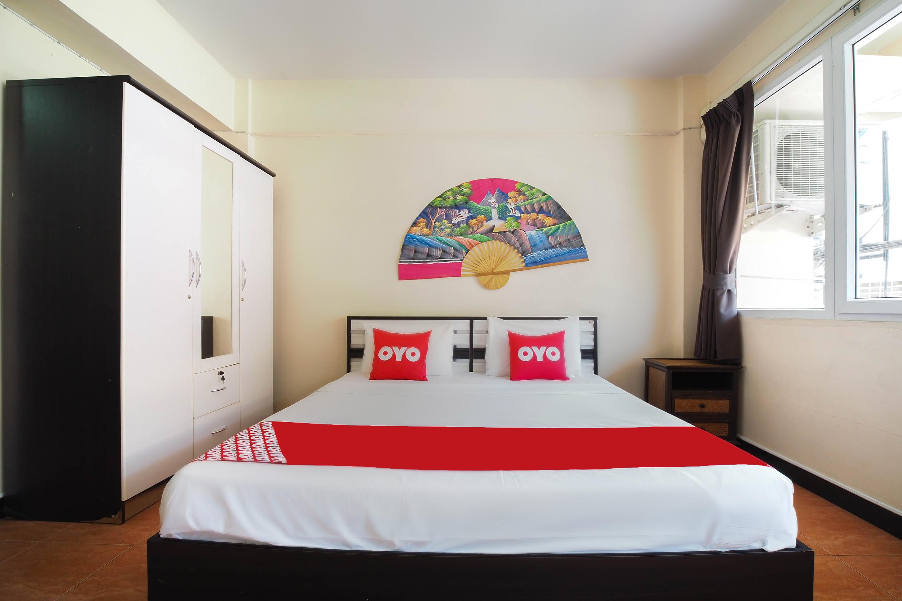 Oyo 963 Sunshine Guesthouse Pattaya Exterior foto