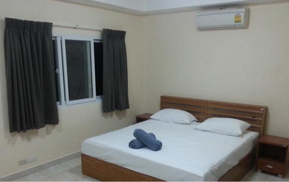 Oyo 963 Sunshine Guesthouse Pattaya Exterior foto
