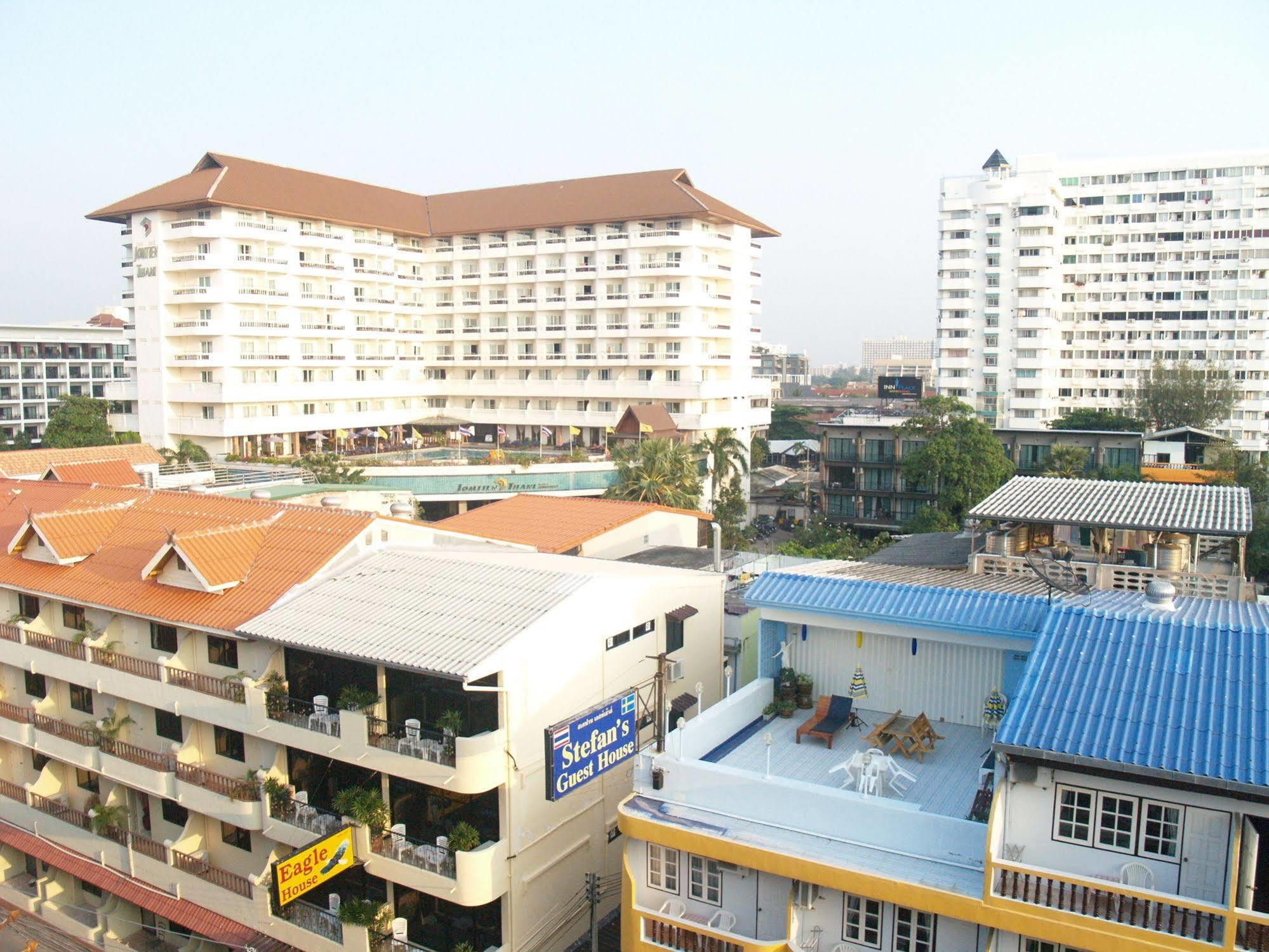 Oyo 963 Sunshine Guesthouse Pattaya Exterior foto